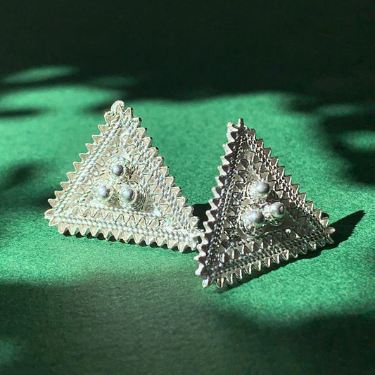 Silver Stud Earrings | Triangle ጠልሰም (Telsem) - Kelem Shop