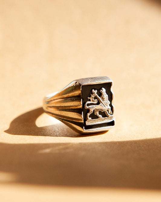 Silver & Onyx Ring | ሞዓ አንበሳ (Moa Anbessa) Lion of Judah - Kelem Shop