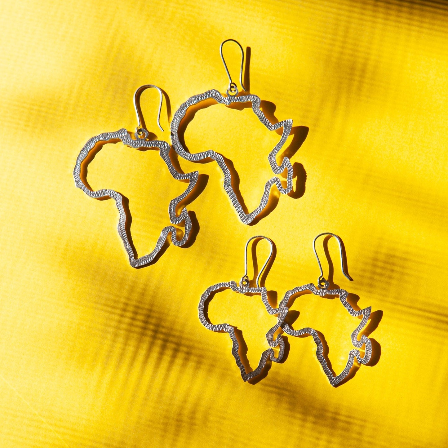 Africa Silhouette Silver Drop Earrings - Kelem Shop