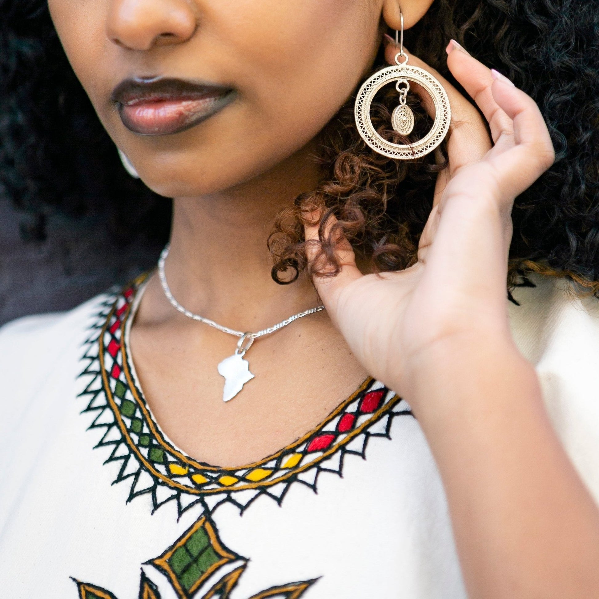 Silver Africa Pendant and Chain Necklace | Solid and Silhouette Pendant - Kelem Shop