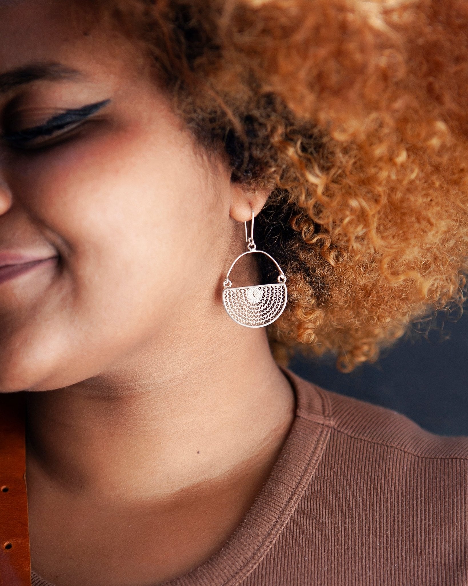 እርባን - Silver Filigree Half - Circle Drop Earrings - Kelem Shop