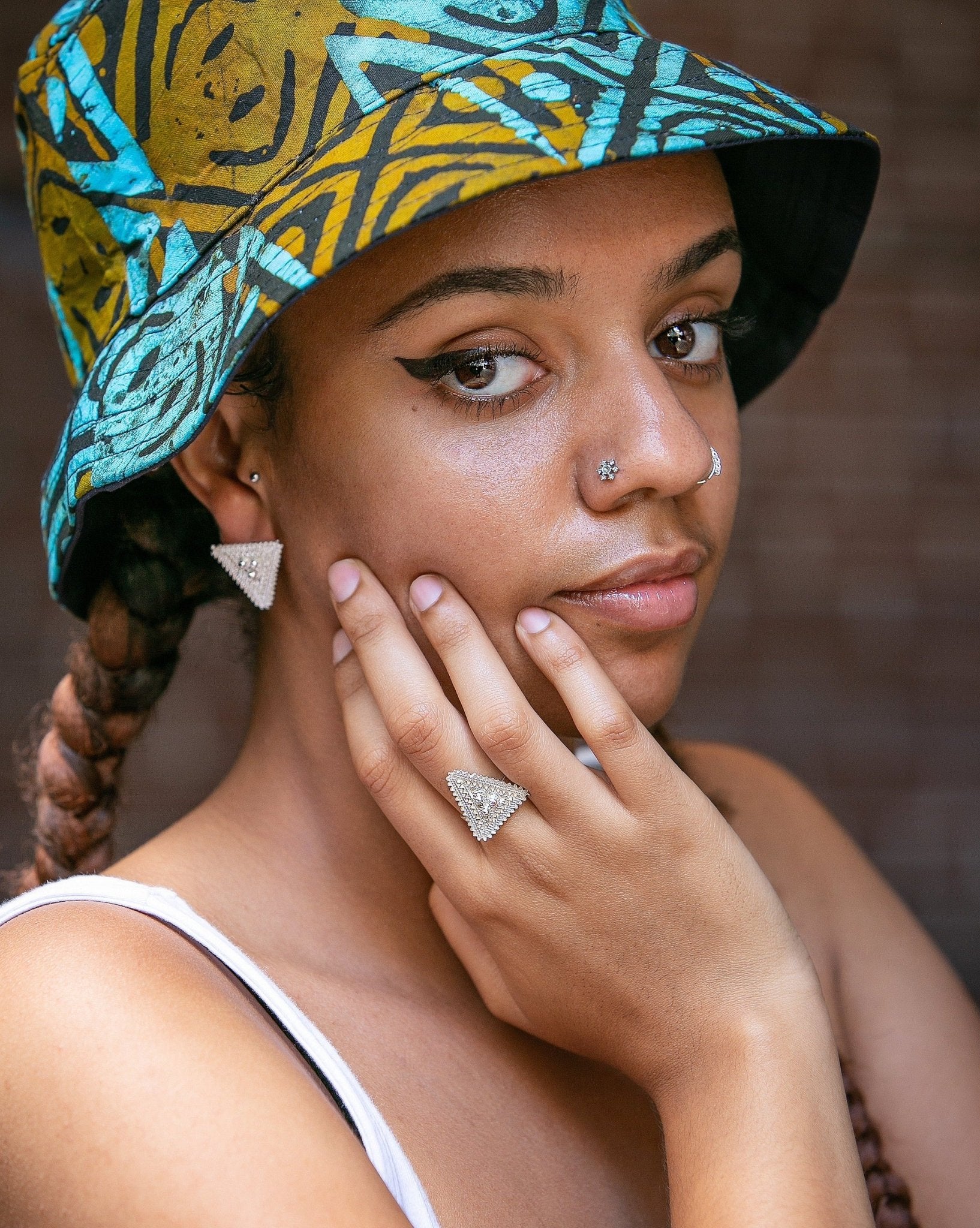 Silver Stud Earrings | Triangle ጠልሰም (Telsem) - Kelem Shop