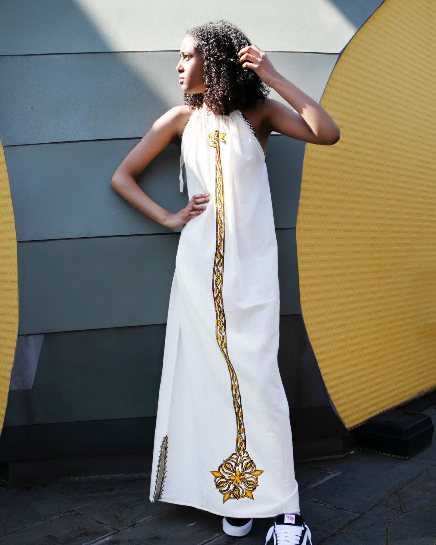 ቡና ቀሚስ Sleeveless Tie Strap Coffee Dress with Pockets | Summer Dress | Beach Dress | Yellow Line Floral Embroidery - Kelem Shop